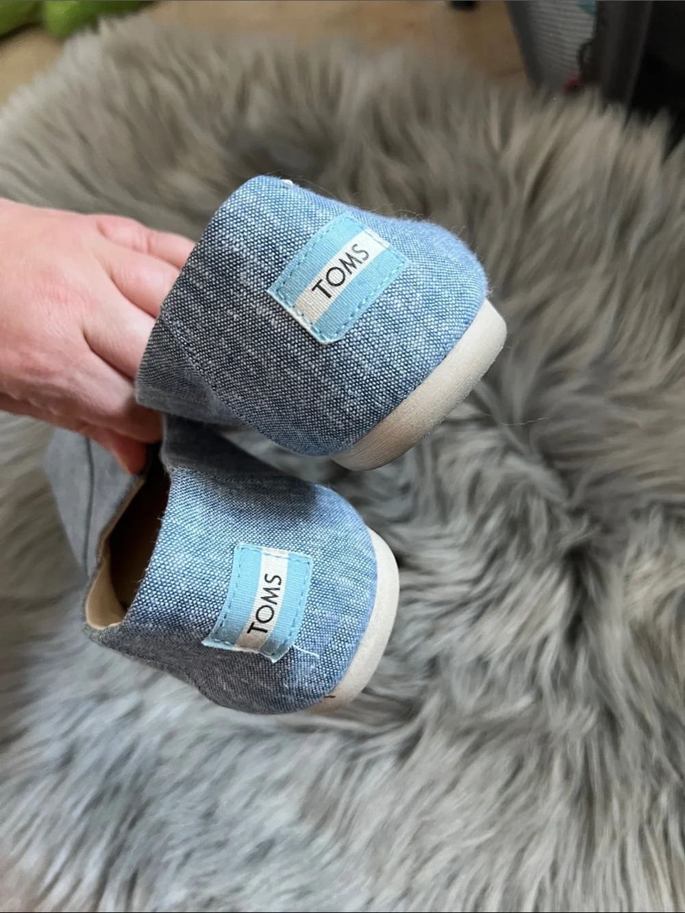Toms euc slip